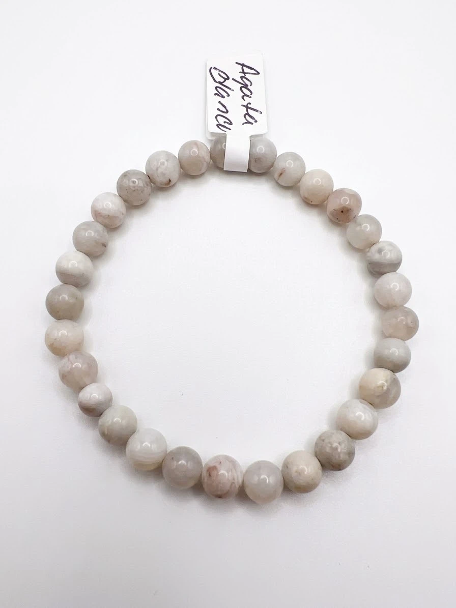PULSERA AGATA BLANCA 6MM's foto | Kebolahavana |  BizneCubano