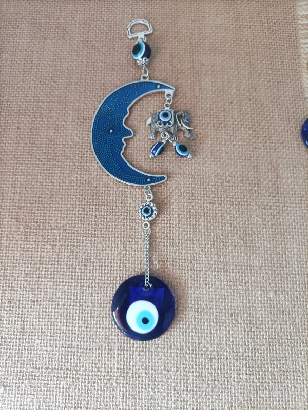 Luna y Ojo Turco 🧿's foto | Kebolahavana |  BizneCubano