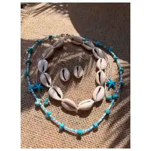 Collar con caracoles cauris miniatura 2